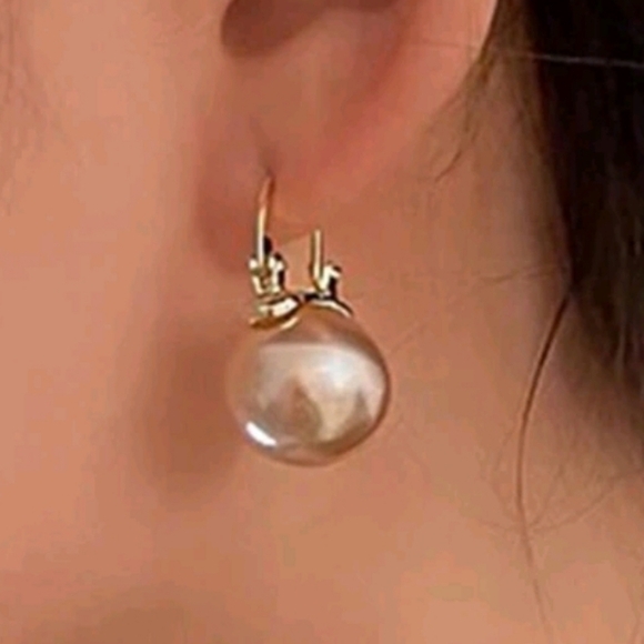 Jewelry - Pearl drop hoop earrings faux rose gold classic gold plated